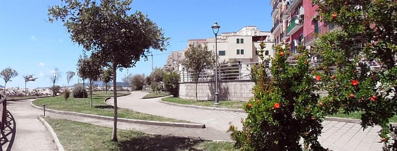 Apartamento Valerio'S Flat Pozzuoli Exterior foto