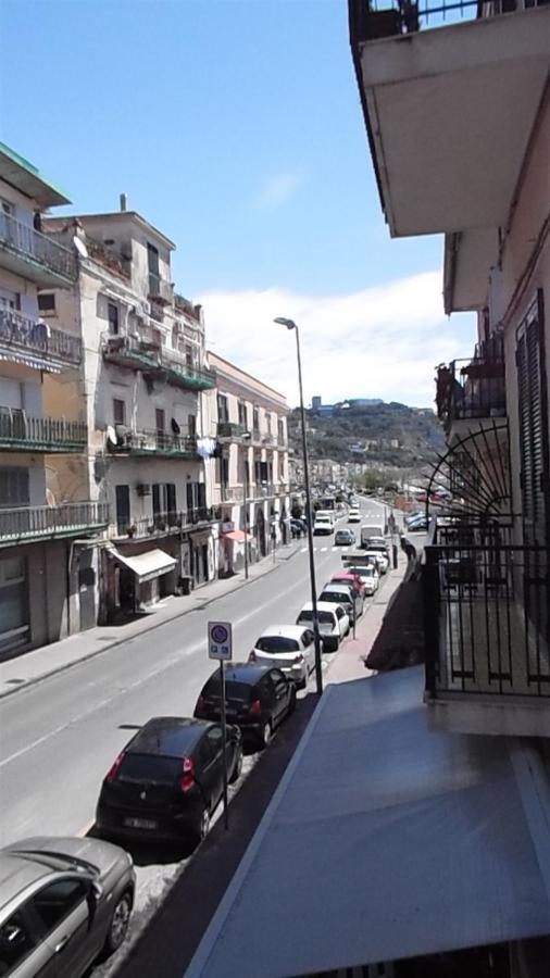 Apartamento Valerio'S Flat Pozzuoli Exterior foto